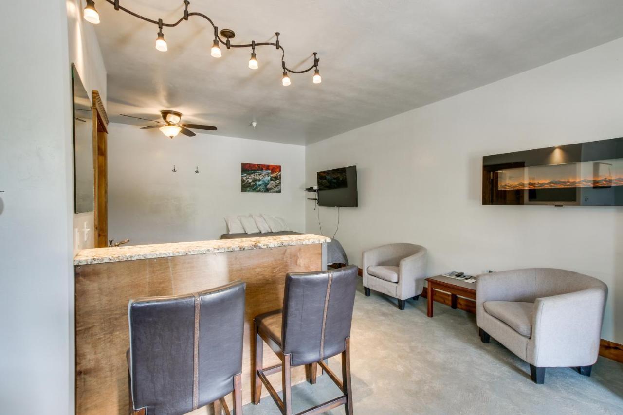 Central Lava Hot Springs Studio With Deck And Views! Ngoại thất bức ảnh
